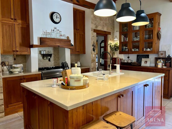 Image No.17-4 Bed Bungalow for sale