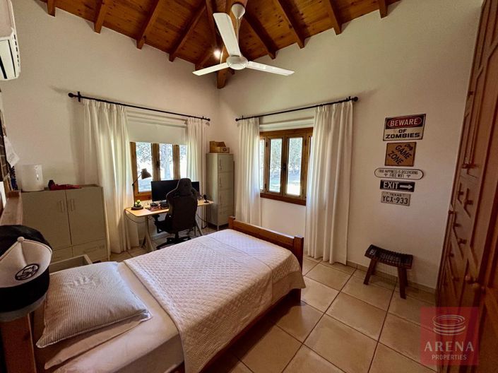 Image No.21-4 Bed Bungalow for sale