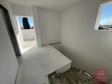 11-4-bed-villa-in-livadia-8643