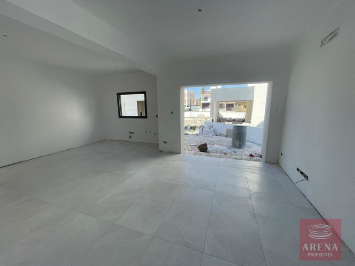 Image No.2-4 Bed Villa for sale