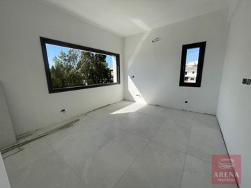 7-4-bed-villa-in-livadia-8643