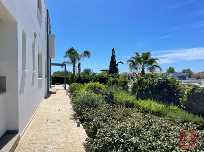 Image No.11-3 Bed Apartment for sale