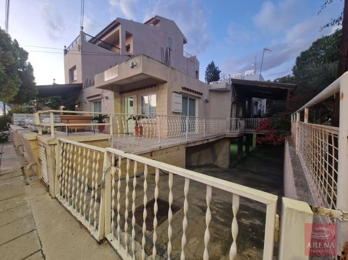 Image No.2-3 Bed Villa for sale