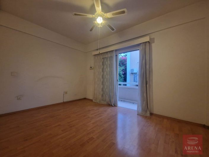 Image No.27-3 Bed Villa for sale