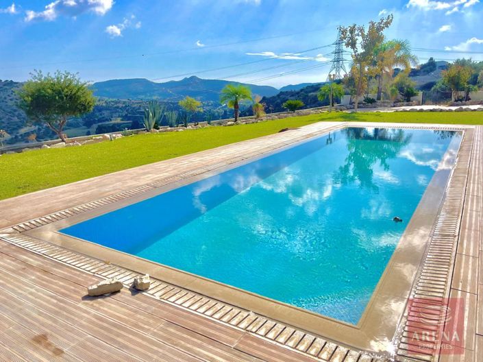 Image No.25-4 Bed Bungalow for sale