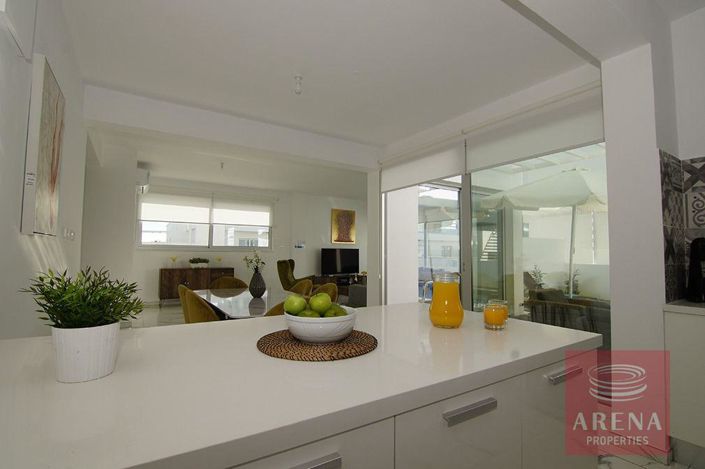 Image No.10-3 Bed Villa for sale