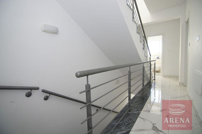 Image No.20-3 Bed Villa for sale