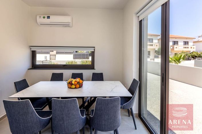 Image No.18-3 Bed Villa for sale