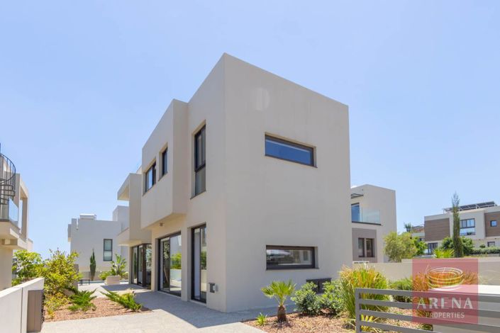 Image No.8-3 Bed Villa for sale