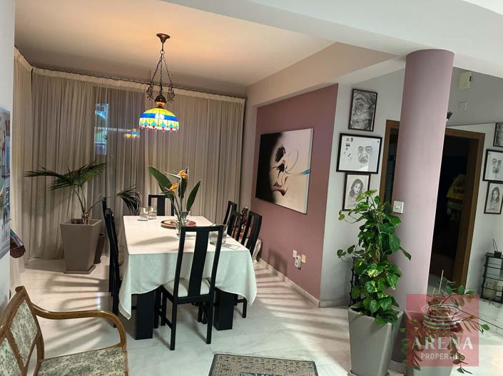 Image No.18-4 Bed Villa for sale