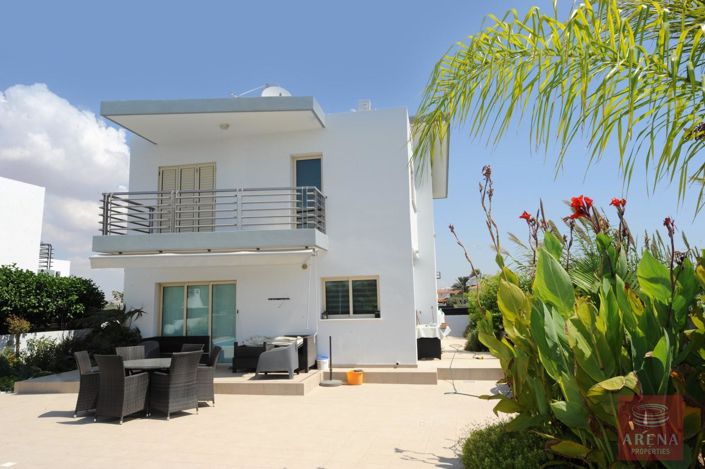 Image No.12-3 Bed Villa for sale