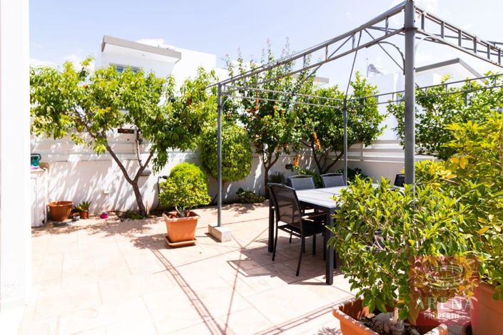 Image No.3-3 Bed Villa for sale