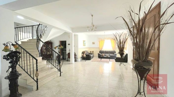 Image No.11-5 Bed Villa for sale