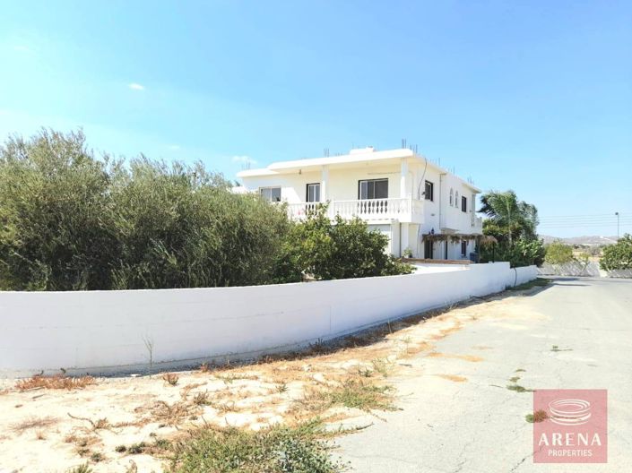 Image No.2-5 Bed Villa for sale