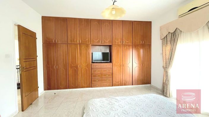 Image No.30-5 Bed Villa for sale