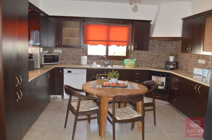 Image No.5-3 Bed Villa for sale