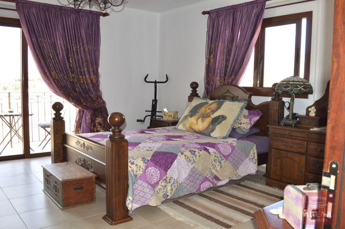 Image No.7-3 Bed Villa for sale