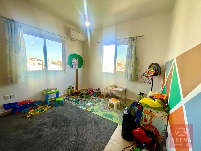 Image No.12-3 Bed Apartment for sale