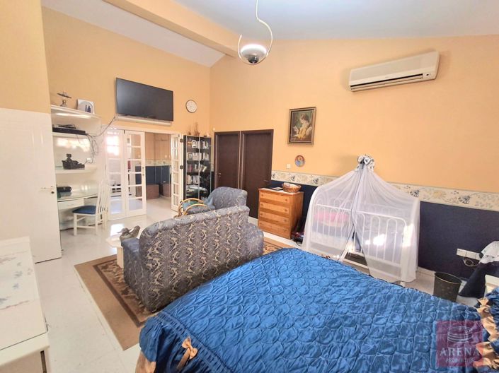 Image No.26-5 Bed Villa for sale