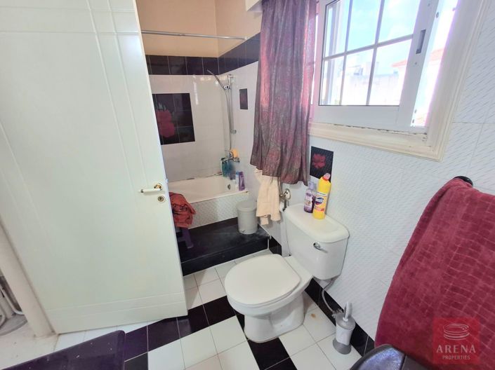 Image No.27-5 Bed Villa for sale