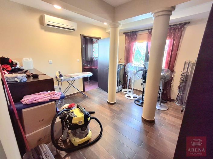 Image No.28-5 Bed Villa for sale