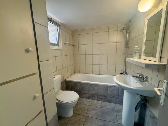 Image No.11-1 Bed Apartment for sale