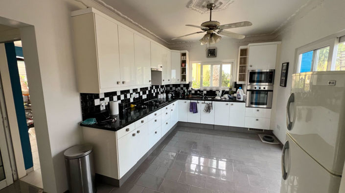 Image No.9-3 Bed Villa for sale