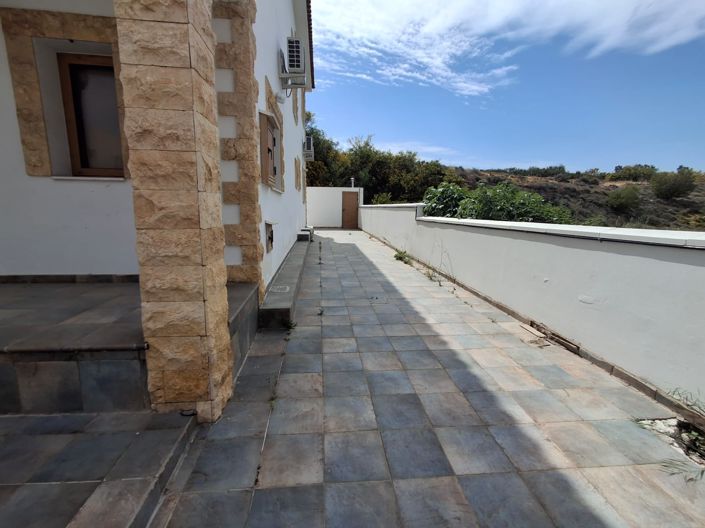 Image No.3-5 Bed Villa for sale