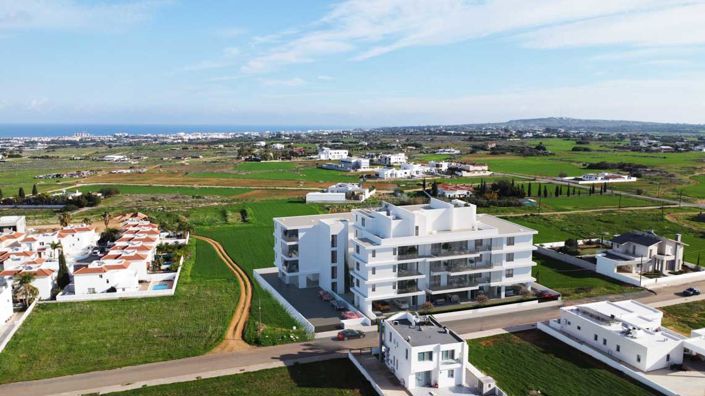 Image No.8-2 Bed Apartment for sale