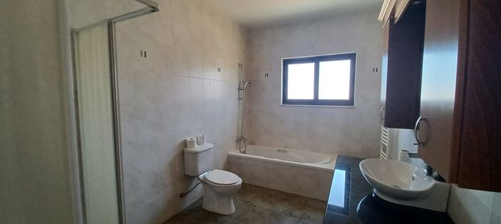 Image No.19-4 Bed Villa for sale