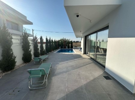 Image No.3-4 Bed Villa for sale