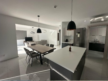 Image No.8-4 Bed Villa for sale