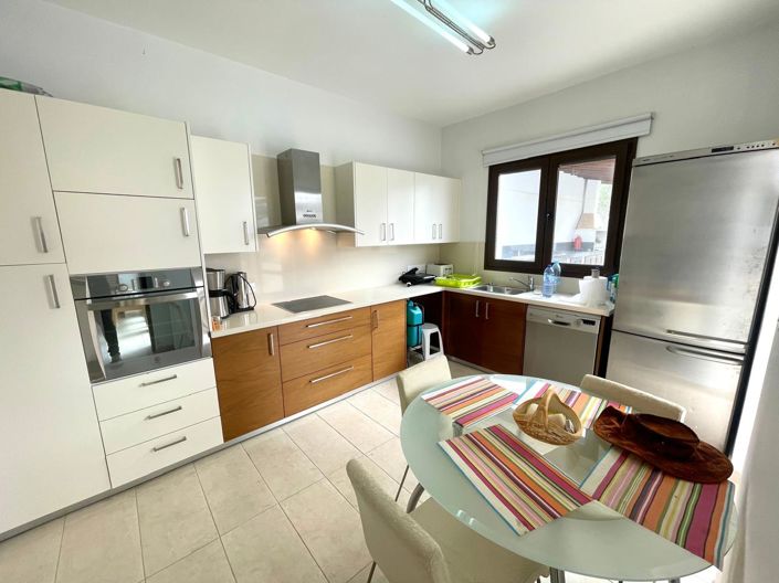 Image No.12-4 Bed Villa for sale