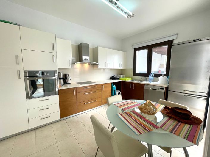 Image No.14-4 Bed Villa for sale