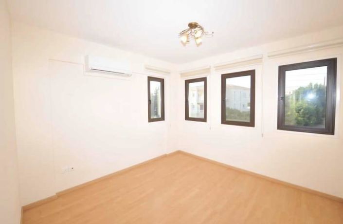 Image No.6-4 Bed Villa for sale