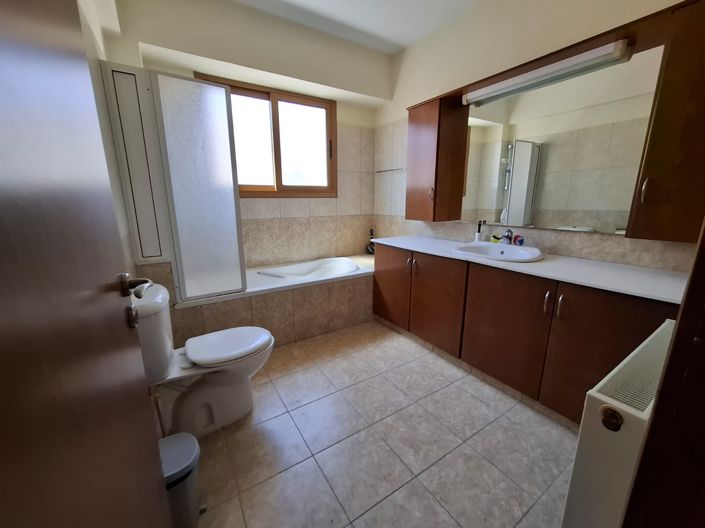 Image No.3-4 Bed Villa for sale