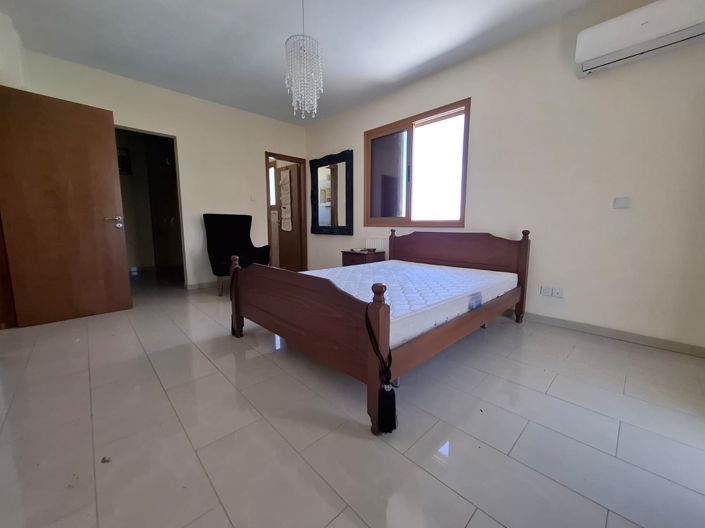 Image No.8-4 Bed Villa for sale