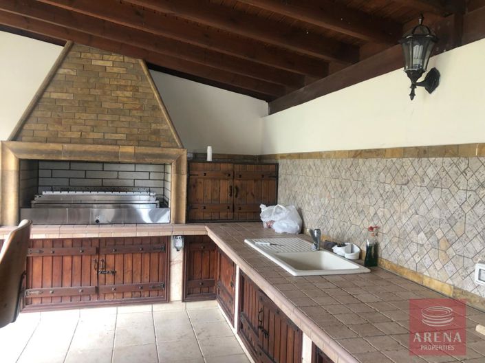 Image No.5-6 Bed Villa for sale