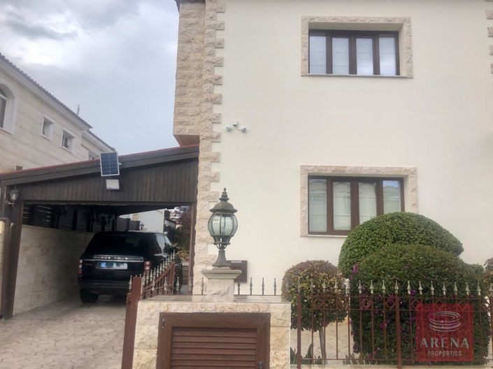 Image No.8-6 Bed Villa for sale