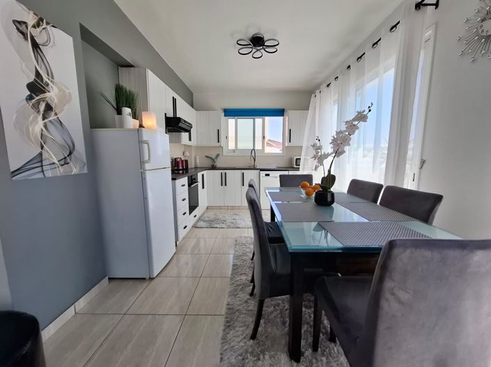 Image No.13-3 Bed Apartment for sale