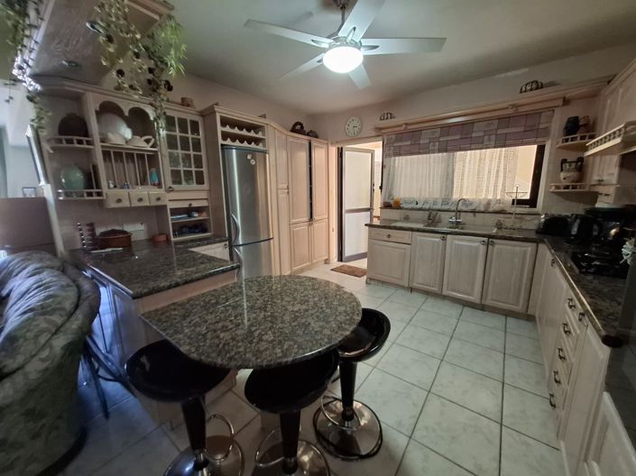 Image No.6-3 Bed Villa for sale