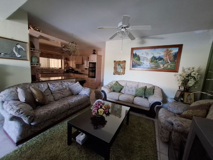 Image No.7-3 Bed Villa for sale