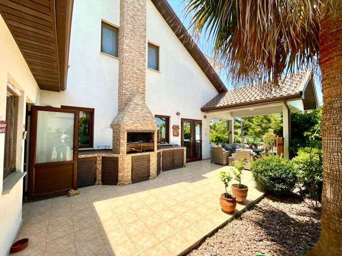 Image No.12-4 Bed Villa for sale