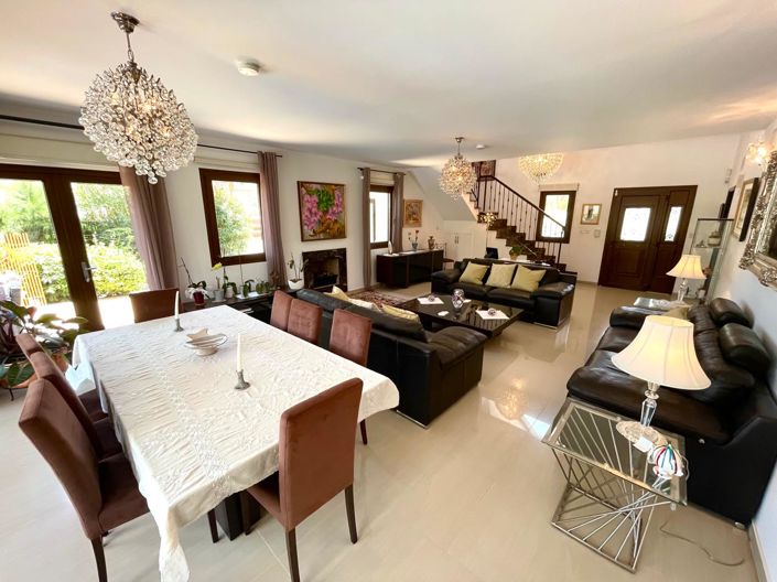 Image No.23-4 Bed Villa for sale