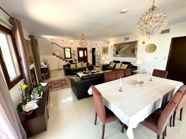 Image No.24-4 Bed Villa for sale