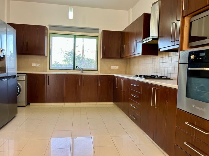 Image No.20-3 Bed Villa for sale