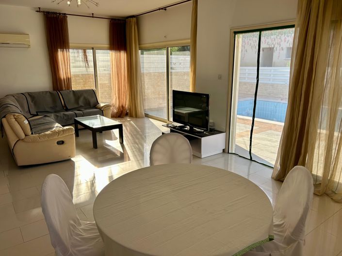 Image No.25-3 Bed Villa for sale