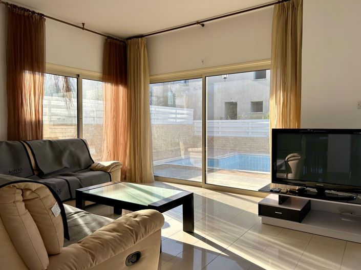 Image No.8-3 Bed Villa for sale