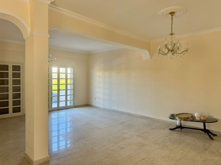 Image No.2-3 Bed Villa for sale