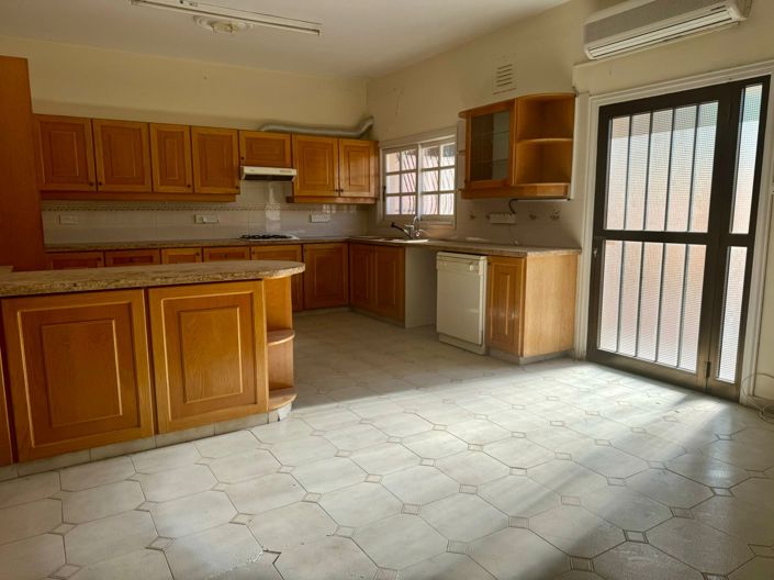 Image No.9-3 Bed Villa for sale